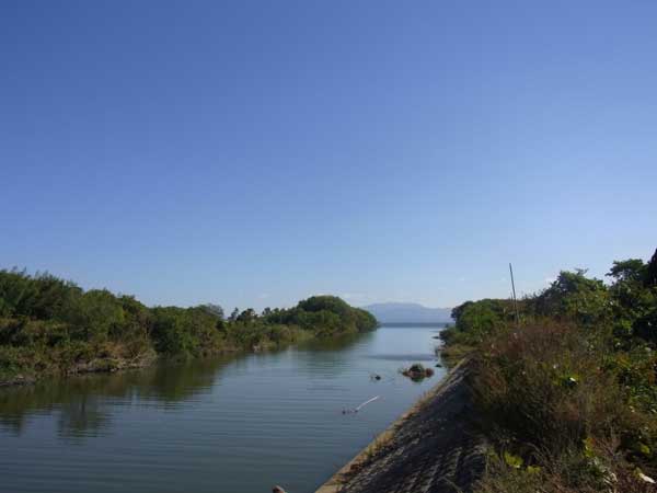 安曇川北流の河口付近